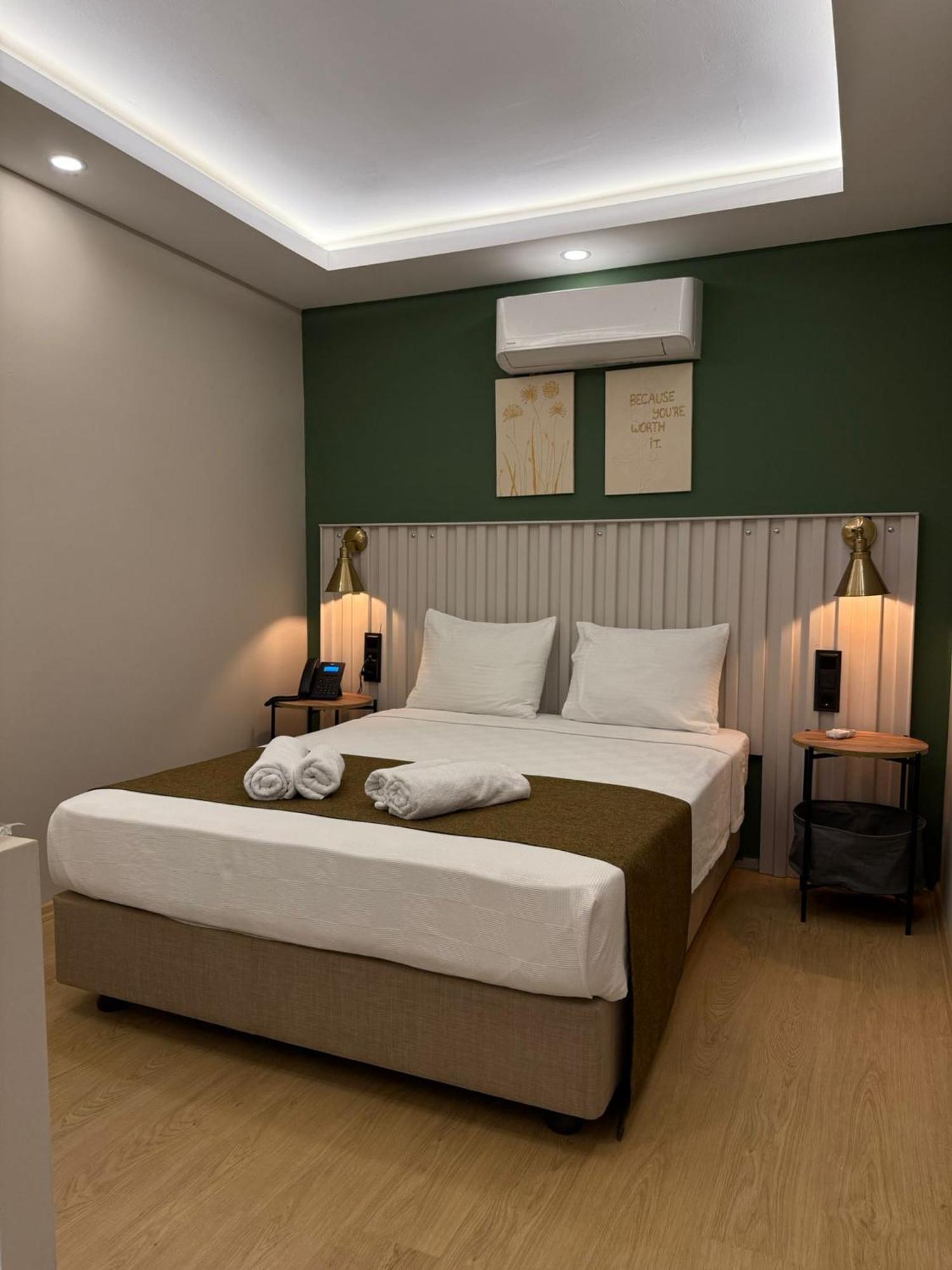 Red Castle Hotel & Pub بيليك المظهر الخارجي الصورة